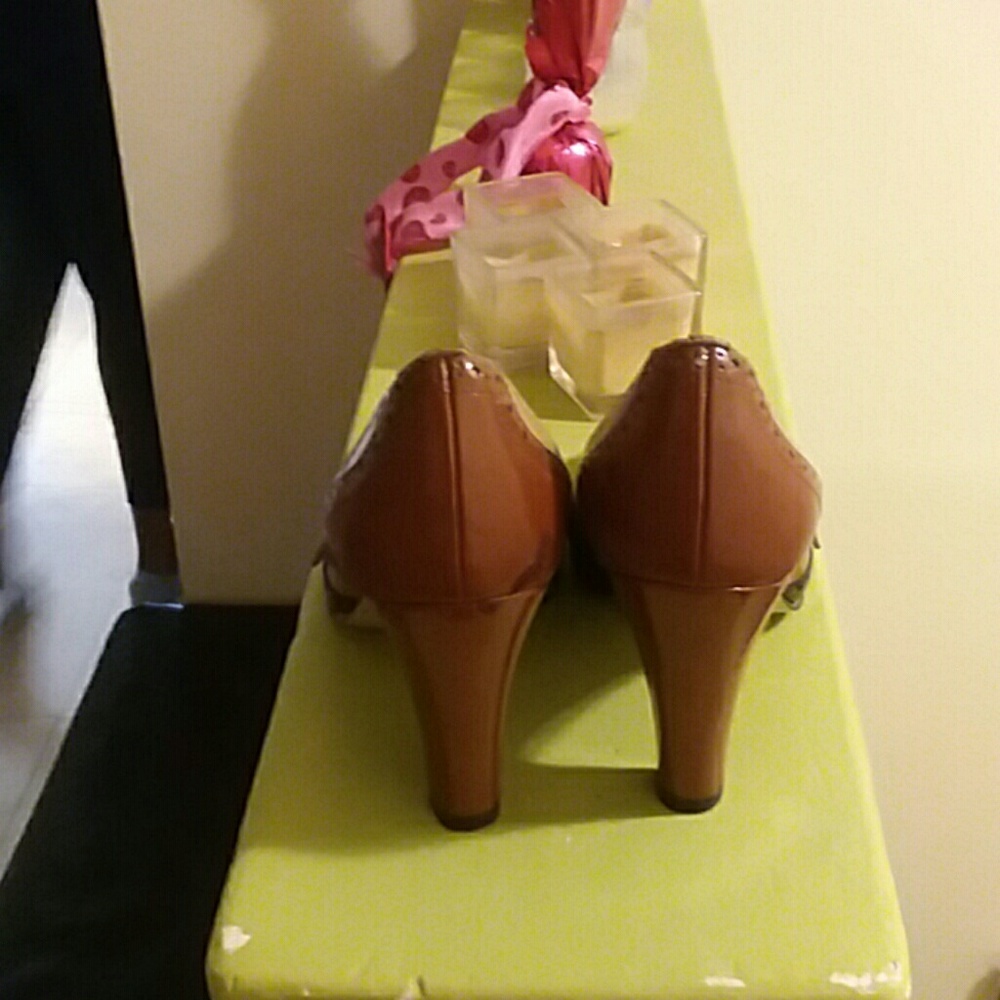 Shoes - Picture 2 of 2